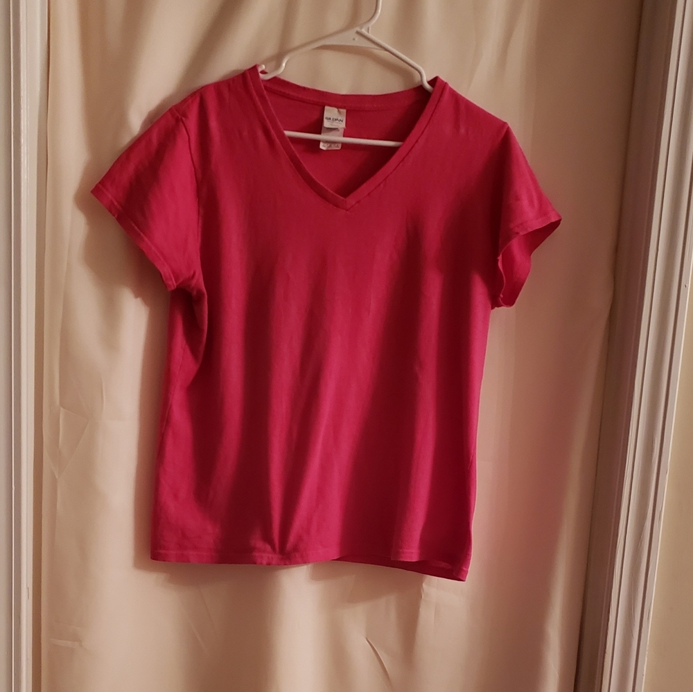 Gildan Tee